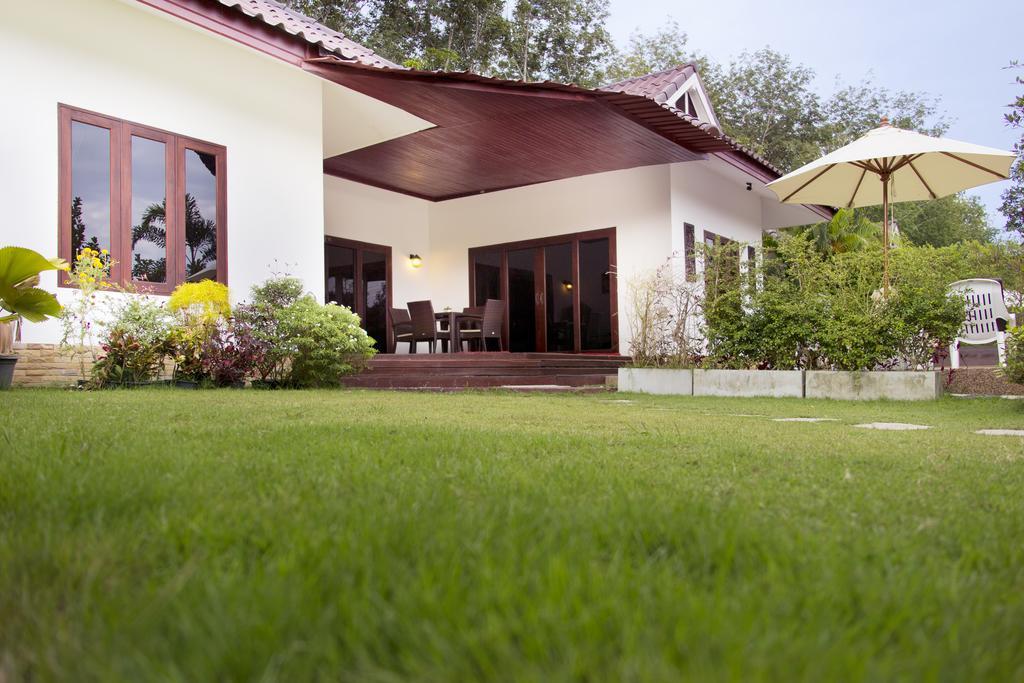 Banburi Villa Ao Nang Rum bild